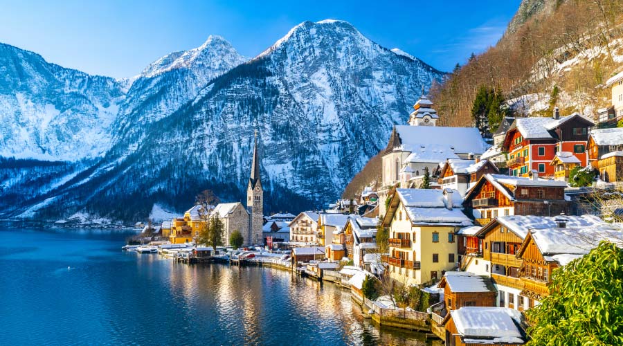 Bilde av Hallstatt lakeside i Alpene